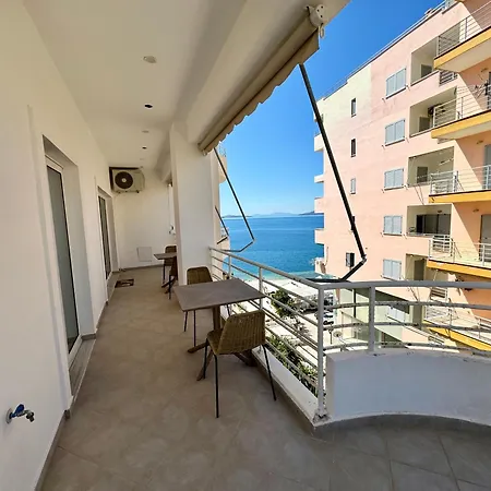 Turquoise Superior 6 Persons Apartment *